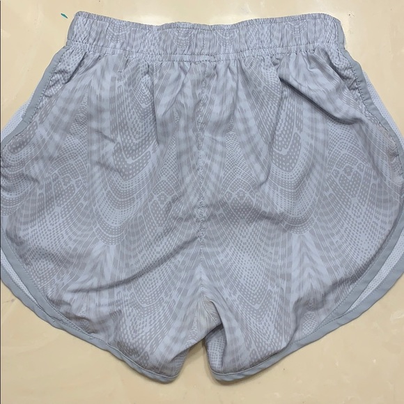 Women’s Nike Shorts - Picture 2 of 3